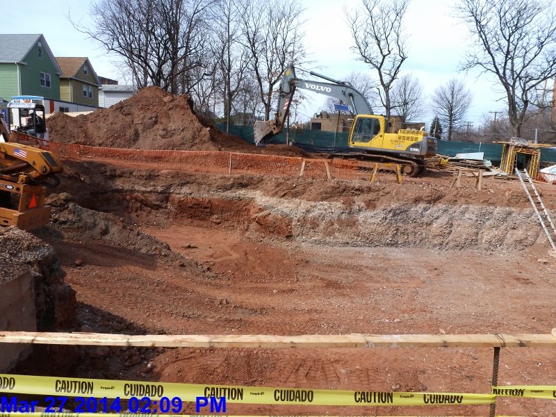 Excavated area between G-K and 5 Line  Facing North (800x600)